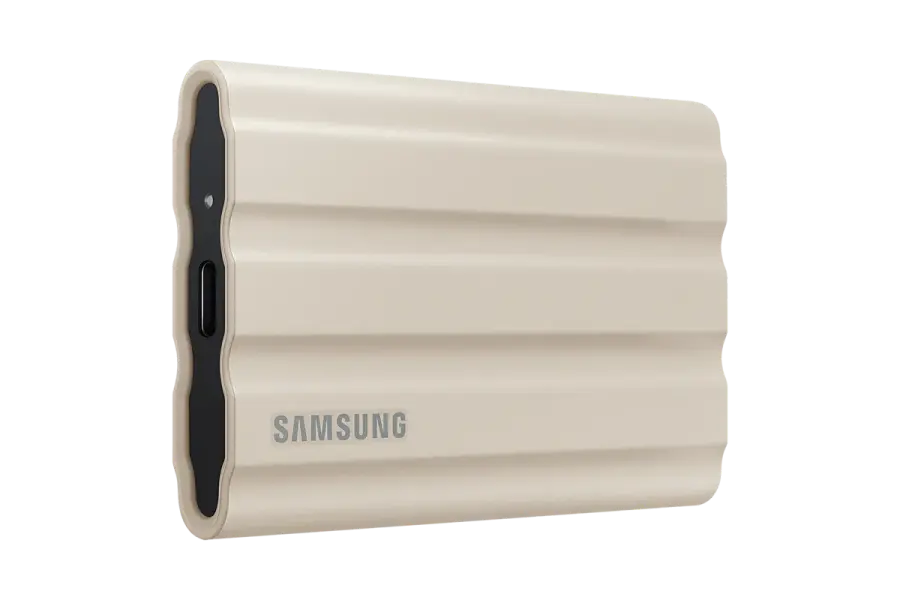 Внешний портативный SSD накопитель Samsung T7 Shield, 2 ТБ, Чёрный (MU-PE2T0K/WW) - photo